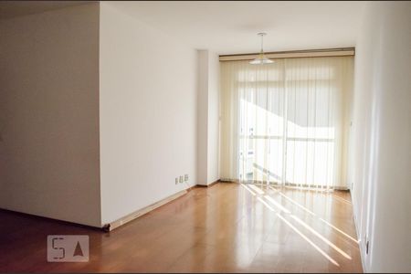 Sala de apartamento para alugar com 3 quartos, 95m² em Bosque, Campinas