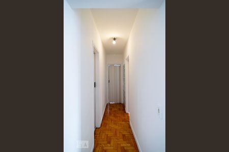 Corredor Quartos de apartamento para alugar com 3 quartos, 84m² em Cidade Monções, São Paulo