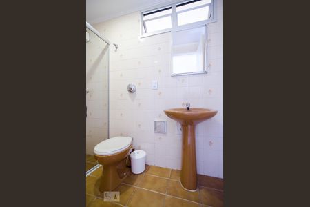 Banheiro de apartamento à venda com 3 quartos, 81m² em Vila Industrial, Campinas