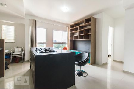 Sala de apartamento para alugar com 1 quarto, 43m² em Empresarial 18 do Forte, Barueri