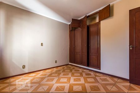 Quarto de apartamento à venda com 1 quarto, 65m² em Cambuí, Campinas