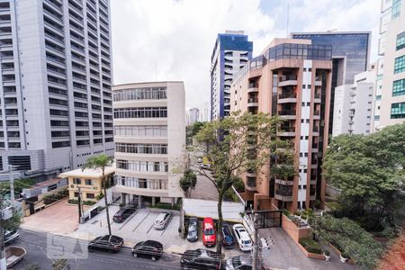 Vista de apartamento para alugar com 1 quarto, 50m² em Jardim Europa, São Paulo