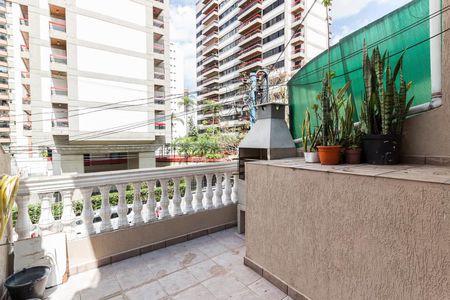 Varanda frente de casa para alugar com 5 quartos, 242m² em Perdizes, São Paulo