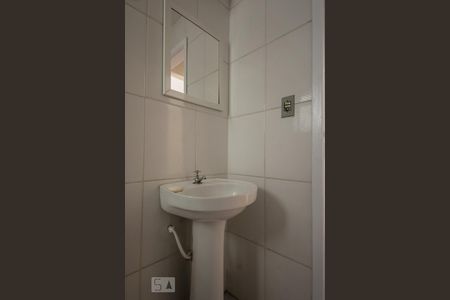 Banheiro de apartamento para alugar com 2 quartos, 70m² em Campestre, Santo André
