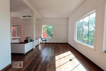 Sala de casa à venda com 4 quartos, 240m² em Fazenda Morumbi, São Paulo