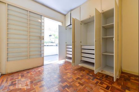 Quarto 1 de apartamento para alugar com 2 quartos, 69m² em Pinheiros, São Paulo