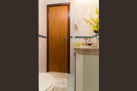 Banheiro de apartamento à venda com 3 quartos, 80m² em Nova Granada, Belo Horizonte
