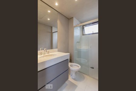 Banheiro da suíte de apartamento para alugar com 1 quarto, 49m² em Jardim Paulistano, São Paulo
