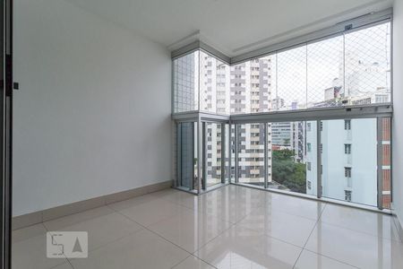 Varanda de apartamento para alugar com 3 quartos, 87m² em Lourdes, Belo Horizonte