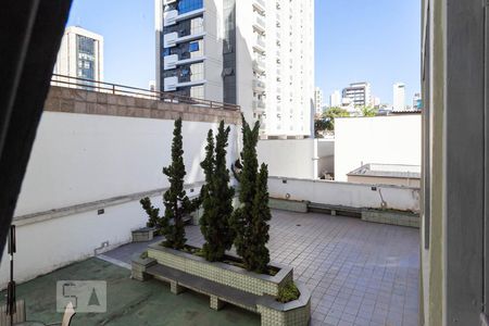 Vista da sala de apartamento para alugar com 2 quartos, 75m² em Funcionários, Belo Horizonte