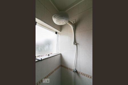 Detalhe do banheiro de casa para alugar com 2 quartos, 70m² em Vila Nair, São Paulo