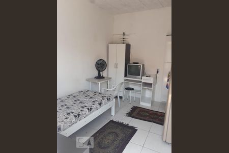 Dormitório de kitnet/studio para alugar com 1 quarto, 40m² em Partenon, Porto Alegre