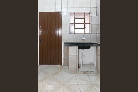 Cozinha de casa para alugar com 1 quarto, 35m² em Vila Guilherme, São Paulo