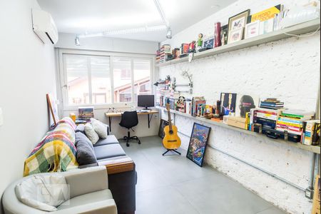 Sala de apartamento para alugar com 1 quarto, 47m² em Petrópolis, Porto Alegre