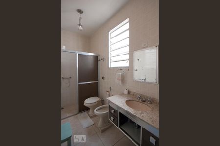 Banheiro 1 de casa à venda com 3 quartos, 600m² em Santa Cecília, São Paulo