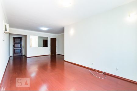 Sala de apartamento para alugar com 4 quartos, 188m² em Centro, Campinas