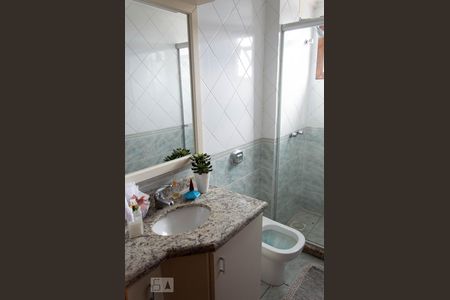 Banheiro de apartamento para alugar com 2 quartos, 80m² em Jardim Floresta, Porto Alegre