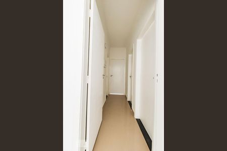 Corredor de apartamento para alugar com 4 quartos, 158m² em Centro, Campinas