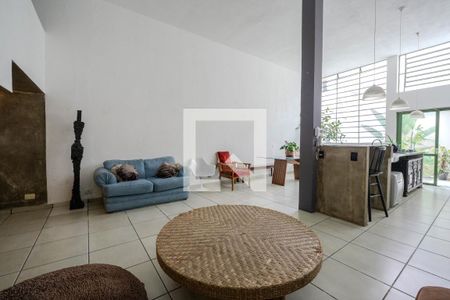 Sala de casa para alugar com 1 quarto, 176m² em Bela Vista, São Paulo