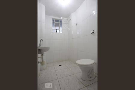 Banheiro de casa para alugar com 2 quartos, 150m² em Vila Campesina, Osasco