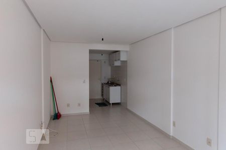 Cômodo de apartamento para alugar com 1 quarto, 27m² em Centro Histórico, Porto Alegre