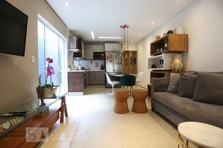 Sala e Cozinha de casa para alugar com 2 quartos, 92m² em Quitaúna, Osasco