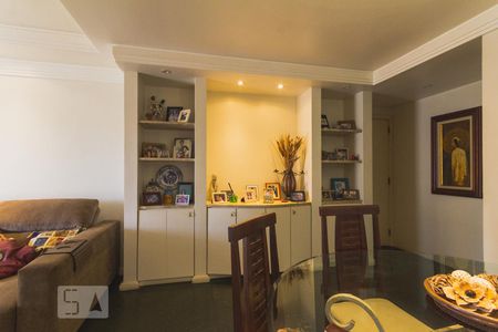 Sala de apartamento para alugar com 4 quartos, 146m² em Barra da Tijuca, Rio de Janeiro