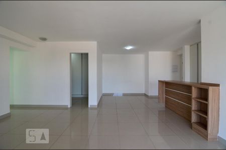 Sala de apartamento para alugar com 2 quartos, 85m² em Centro, Campinas