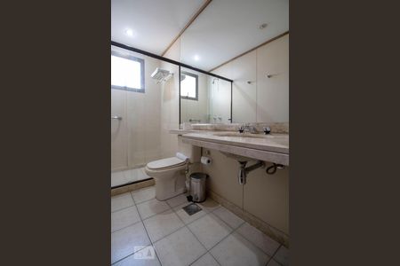 Banheiro de kitnet/studio à venda com 1 quarto, 42m² em Centro, Belo Horizonte