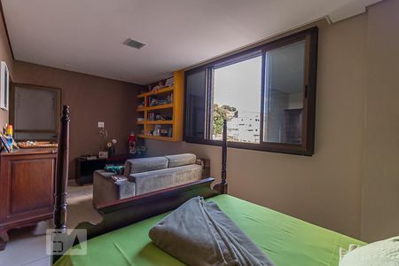 Suíte de casa para alugar com 3 quartos, 300m² em Concórdia, Belo Horizonte