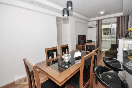 Sala de apartamento à venda com 2 quartos, 68m² em Pechincha, Rio de Janeiro