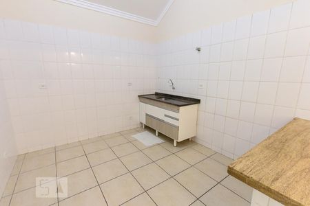 Cozinha de casa para alugar com 2 quartos, 70m² em Água Branca, São Paulo