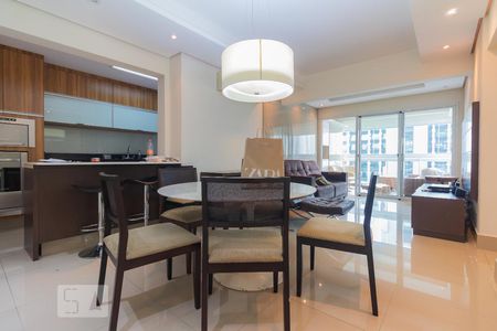 Sala de apartamento para alugar com 2 quartos, 98m² em Cidade Monções, São Paulo
