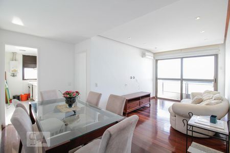 Sala de apartamento para alugar com 1 quarto, 67m² em Barra da Tijuca, Rio de Janeiro