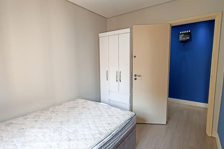 Quarto de apartamento à venda com 2 quartos, 69m² em Jardim Tupanci, Barueri