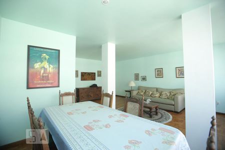 Sala de apartamento à venda com 2 quartos, 84m² em Leme, Rio de Janeiro