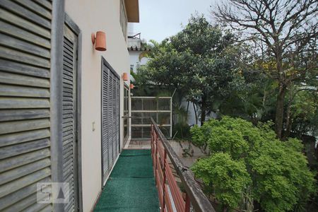 Varanda de casa para alugar com 4 quartos, 309m² em Pacaembu, São Paulo