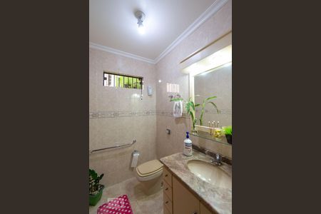 Banheiro de casa à venda com 2 quartos, 220m² em Nova Gerty, São Caetano do Sul