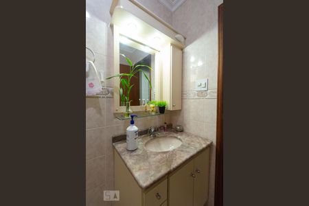 Banheiro de casa à venda com 2 quartos, 220m² em Nova Gerty, São Caetano do Sul