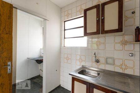 Cozinha de apartamento para alugar com 3 quartos, 75m² em Pampulha, Belo Horizonte