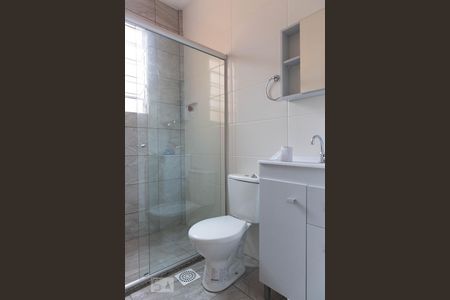 Banheiro de apartamento à venda com 2 quartos, 90m² em Petrópolis, Porto Alegre