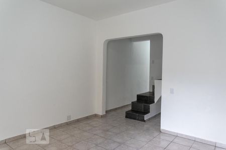 Sala de casa para alugar com 3 quartos, 120m² em Água Branca, São Paulo