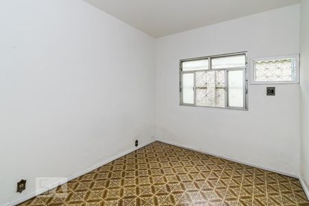Quarto de casa para alugar com 1 quarto, 65m² em Penha Circular, Rio de Janeiro
