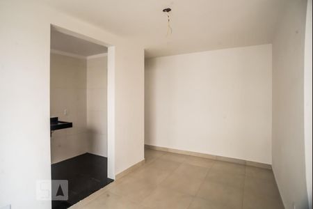 Sala de apartamento para alugar com 2 quartos, 76m² em Protásio Alves, Porto Alegre