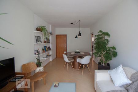 Sala de apartamento para alugar com 3 quartos, 125m² em Bela Vista, São Paulo