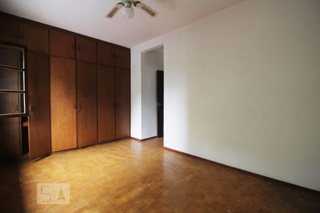 Suíte de casa para alugar com 3 quartos, 121m² em Real Parque, São Paulo