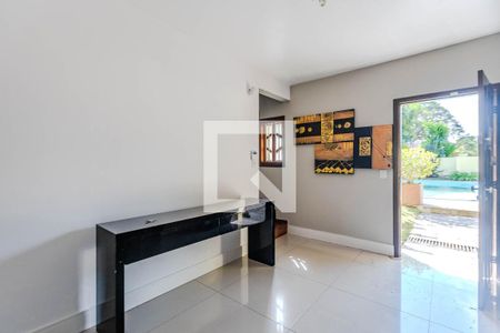 Sala de casa para alugar com 4 quartos, 200m² em Partenon, Porto Alegre