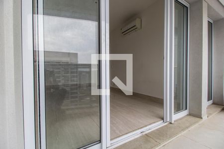 Varanda de apartamento à venda com 1 quarto, 50m² em Empresarial 18 do Forte, Barueri