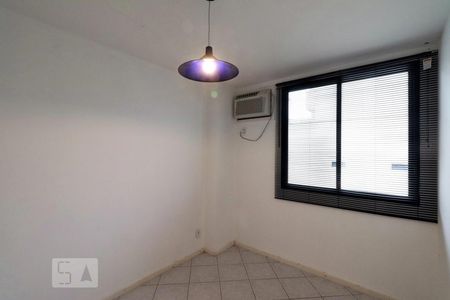 Quarto 2 de apartamento à venda com 4 quartos, 220m² em Recreio dos Bandeirantes, Rio de Janeiro