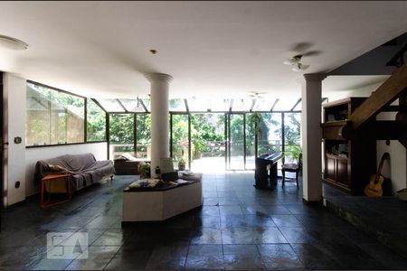 Sala de casa à venda com 4 quartos, 250m² em Lagoa, Rio de Janeiro